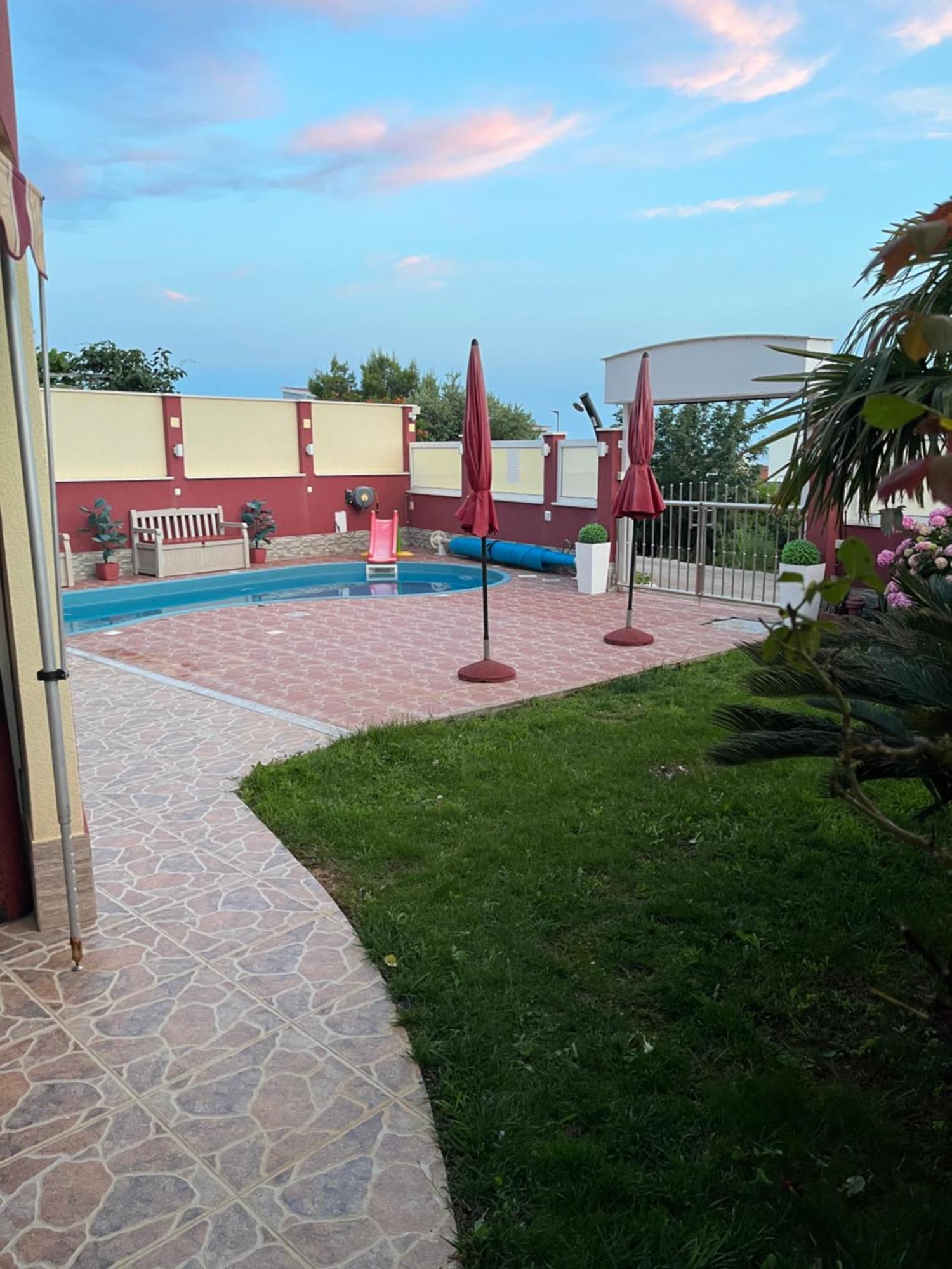 Apartments Villa Stella Maris Rogoznica  Buitenkant foto