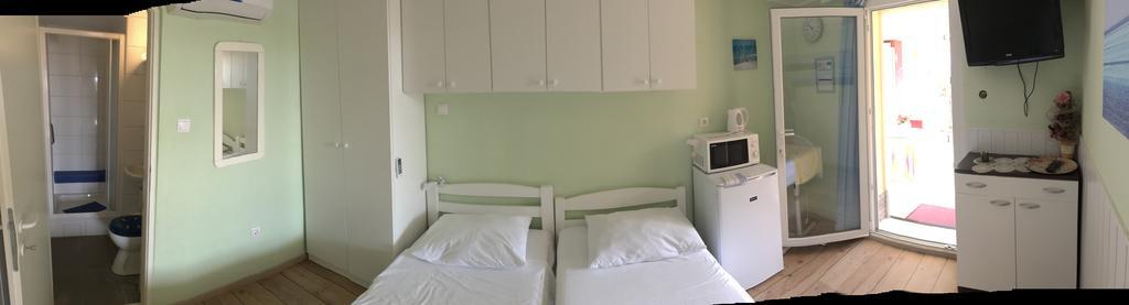 Apartments Villa Stella Maris Rogoznica  Buitenkant foto